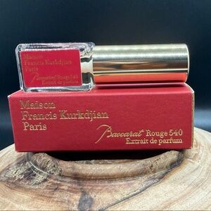 Baccarat Rouge 540 Extrait de Parfum Maison Francis Kurkdjian